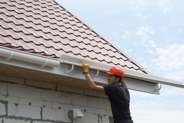 Rain Gutter Repair in Rome