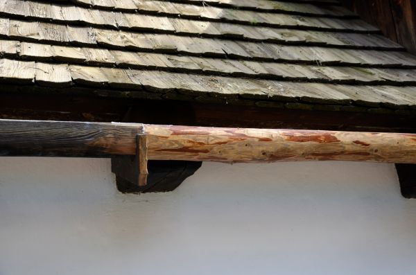Wood Gutters Installation in Rome